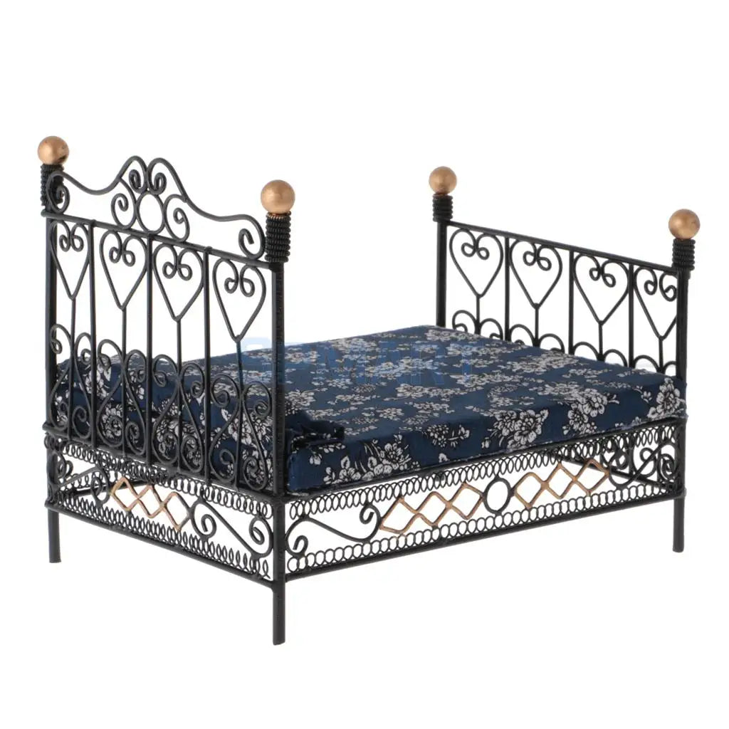1:12 Dollhouse Miniature Metal European Retro Double Bed Bedroom Furniture Dolls House Accessory Children Funny Pretend Play Toy