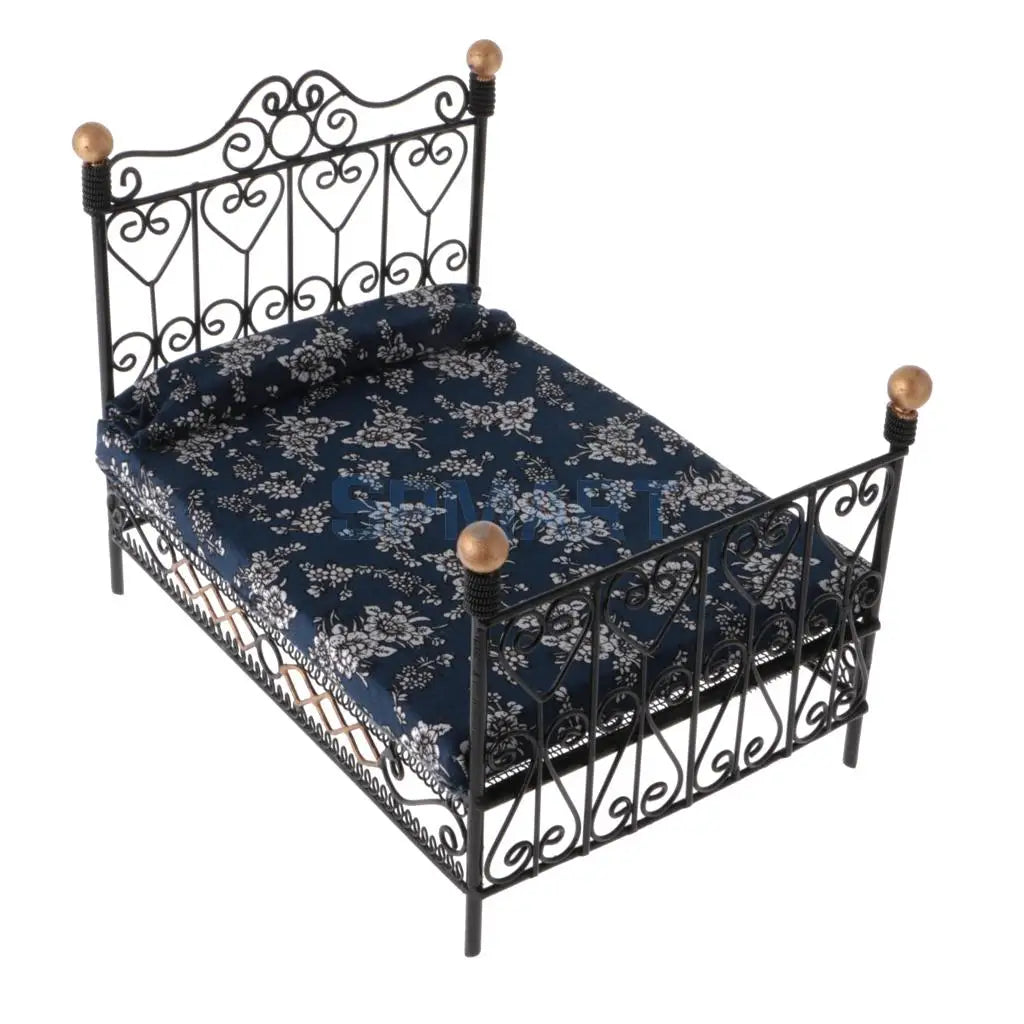 1:12 Dollhouse Miniature Metal European Retro Double Bed Bedroom Furniture Dolls House Accessory Children Funny Pretend Play Toy