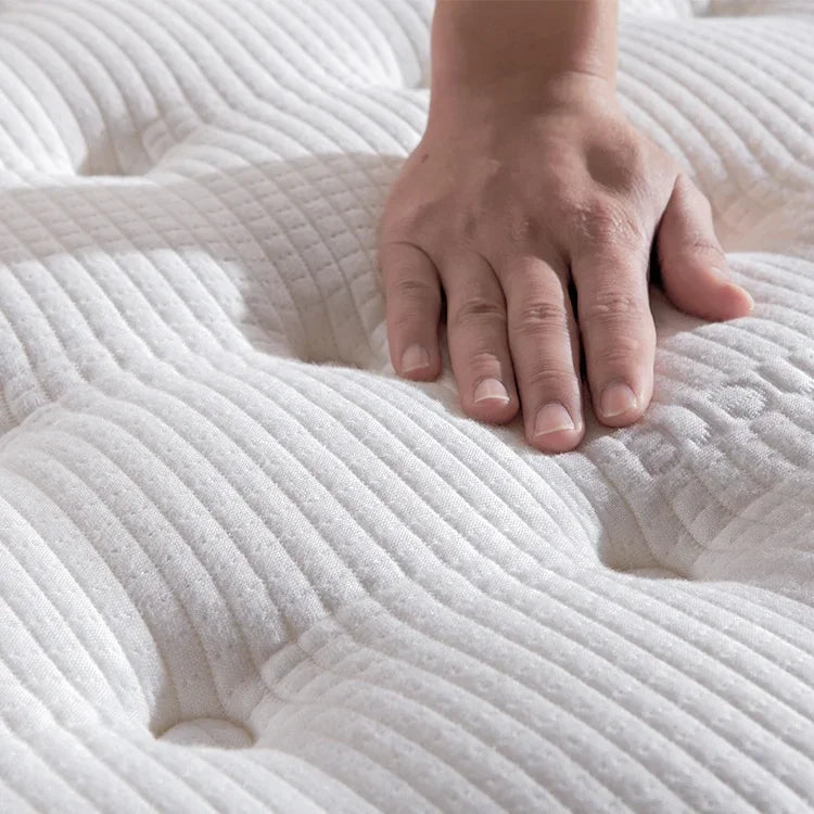 Factory wholesale price Hypo-allergenic mattress manufacturer luxury king queen size hotel bed pocket spring mattress in a box