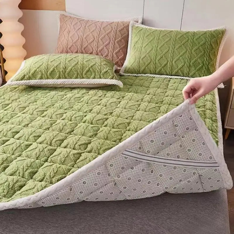Milk Velvet Mattress Thicken Warm Winter Mattress Foldable Plush Bed Mattresses Twin King Queen Full Size Mattresses Bedding