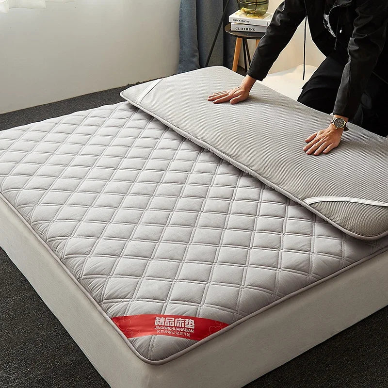 Folding Single Mattress Queen Size Portable Chinese Couple Mattress Hotel Comfortable Floor King Materassi Postmodern Furniture