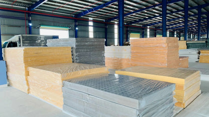 King Size Skin-Friendly Eco Friendly Massage Hybrid Natural Latex With Memory Foam Mattress Elastic Hotels Factory in VietNam