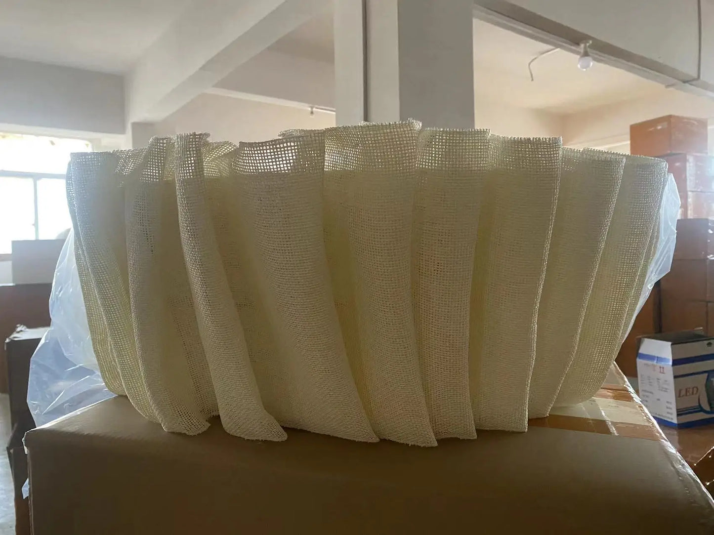 Handmade fabric LED chandelier Japanese retro study bar homestay living room fabric lighting