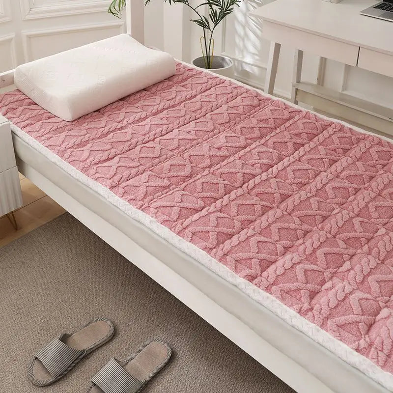 Milk Velvet Mattress Thicken Warm Winter Mattress Foldable Plush Bed Mattresses Twin King Queen Full Size Mattresses Bedding