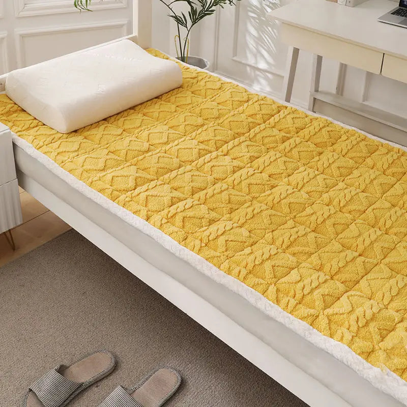 Milk Velvet Mattress Thicken Warm Winter Mattress Foldable Plush Bed Mattresses Twin King Queen Full Size Mattresses Bedding